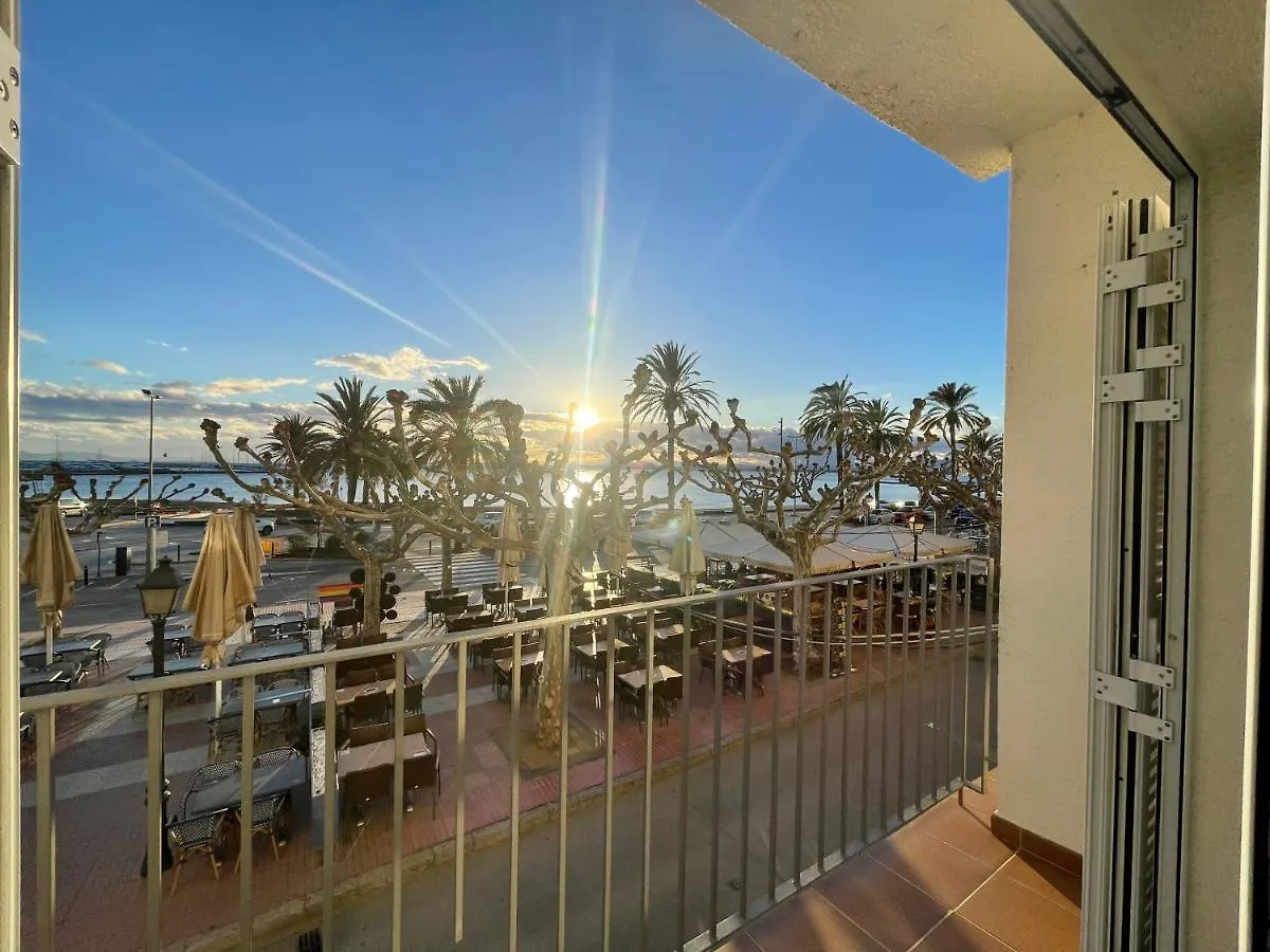 Apartaments Voramar Roses 0*,  Espanha